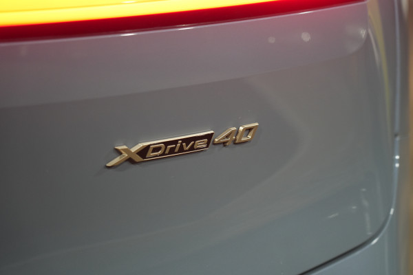 2022 BMW iX xDrive40 SUV Image 10