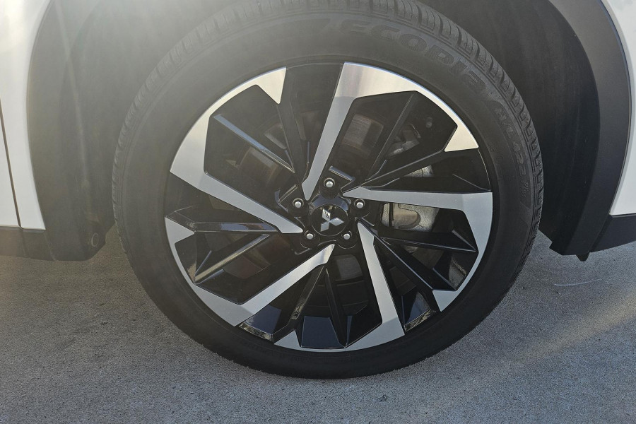 2022 MY22.5 Mitsubishi Outlander ZM Aspire SUV Image 27