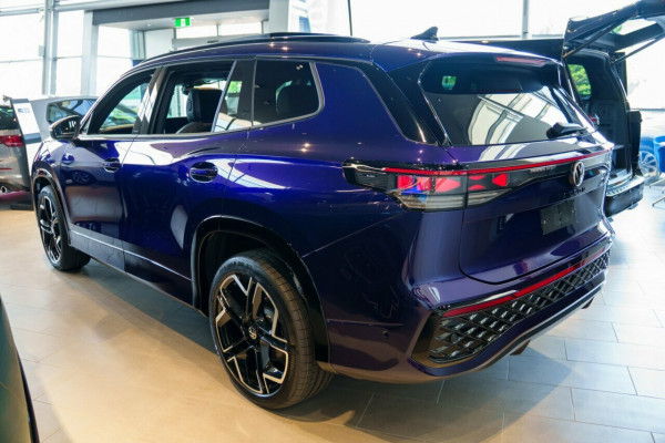 2026 Volkswagen Tayron R4 195TSI R-Line SUV Image 3