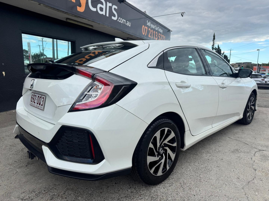 2017 Honda Civic 10th Gen VTi-S Hatch Image 7