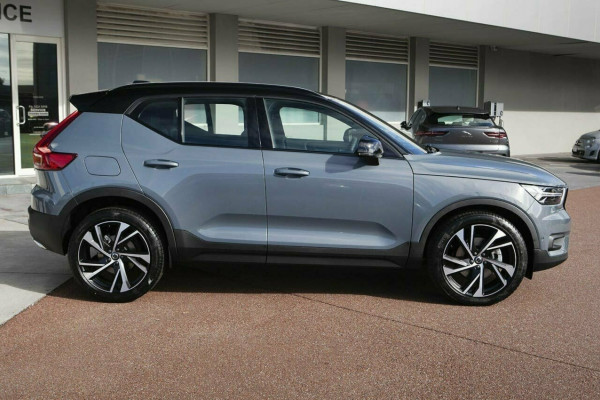2019 Volvo XC40 T5 R-Design Suv Image 3