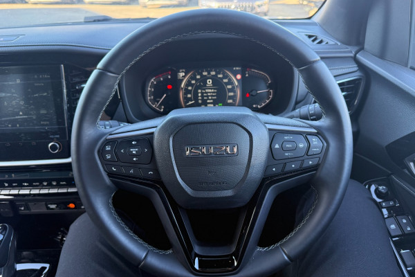 2025 MY25.5 Isuzu MU-X RJ LS-T SUV Image 14
