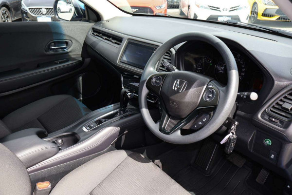 2021 Honda HR-V  VTi SUV Image 12