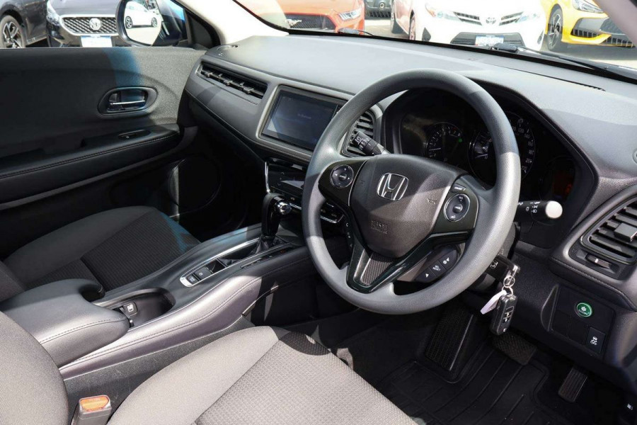2021 Honda HR-V  VTi SUV Image 12