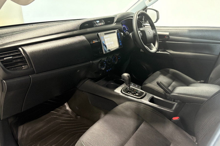 2020 Toyota HiLux  SR Dual Cab Ute Image 17