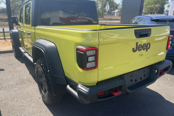 2024 MY23 Jeep Gladiator JT Rubicon Pickup Image 5