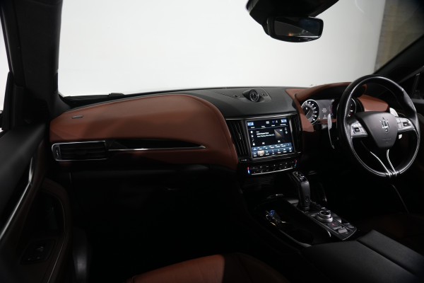 2022 Maserati Levante Modena SUV Image 13