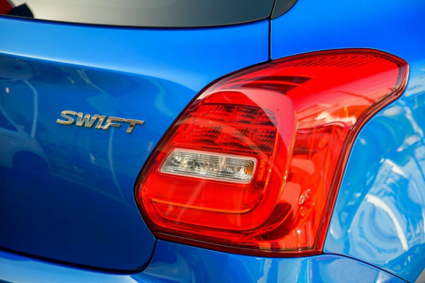 2022 Suzuki Swift AZ Series II GL Hatch image 8