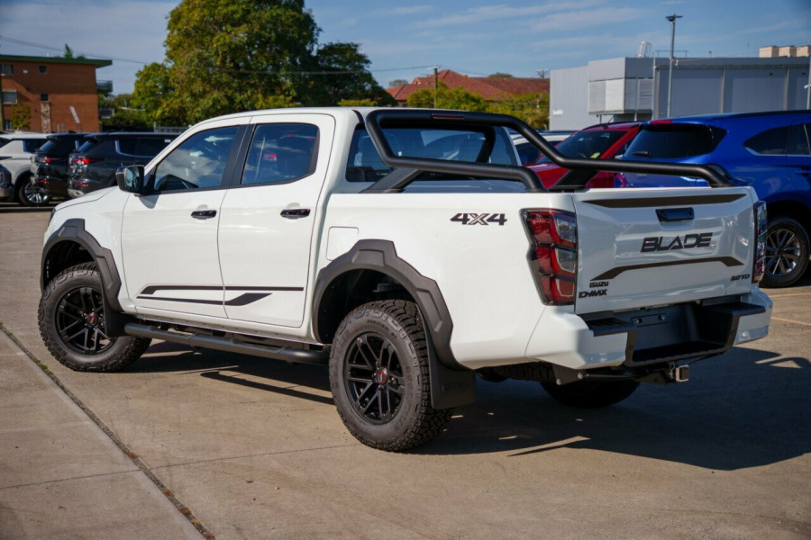 2026 MY25.5 Isuzu D-MAX RG BLADE Ute Image 2