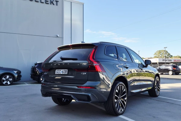 2026 Volvo XC60 UZ Ultra T8 Plug-in Hybrid Dark SUV Image 9