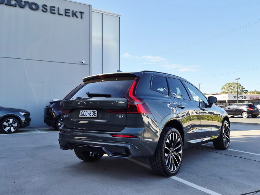 2026 Volvo XC60 UZ Ultra T8 Plug-in Hybrid Dark SUV Image 9
