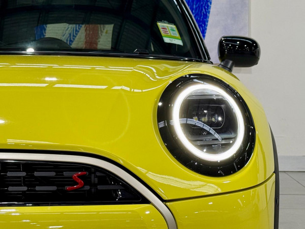 2025 MINI Cooper F65 S Favoured Hatch image 10