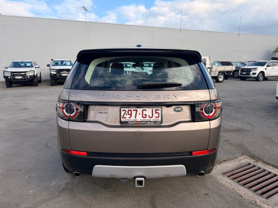 2015 Land Rover Discovery Sport L550 TD4 HSE SUV Image 8