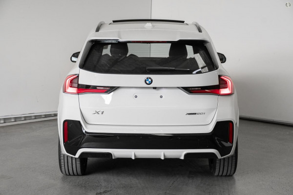 2026 BMW X1 U11 xDrive20i M Sport SUV image 5