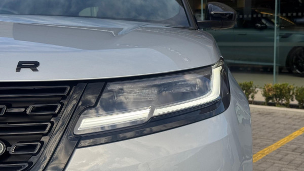 2024 MY25.5 Land Rover Range Rover Velar L560 P250 Dynamic SE SUV image 11