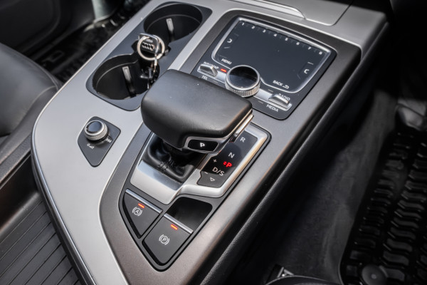 2017 Audi Q7 4M TDI SUV image 17