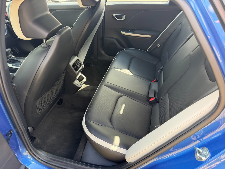 2025 Kia K4 CL4m GT-Line Sedan Image 13