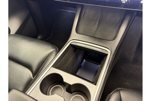 2023 Tesla Model Y  Rear-Wheel Drive SUV Image 24
