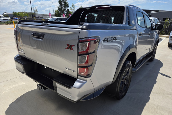 2026 MY25.5 Isuzu D-MAX RG X-TERRAIN Ute Image 2