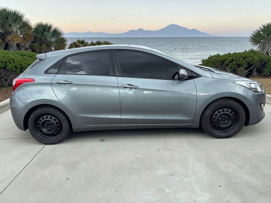 2015 MY16 Hyundai i30 GD3 Series II Active Hatch Image 2