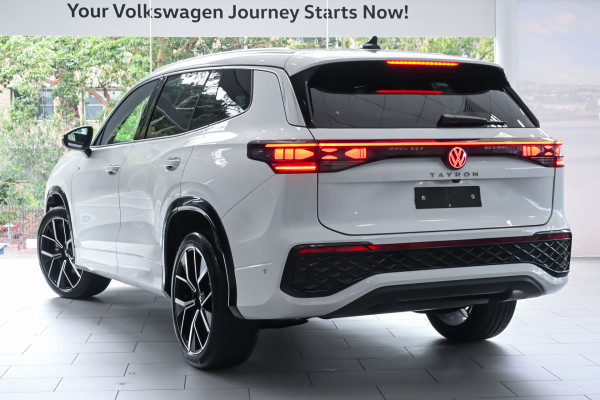 2025 Volkswagen Tayron R4 195TSI R-Line SUV image 2