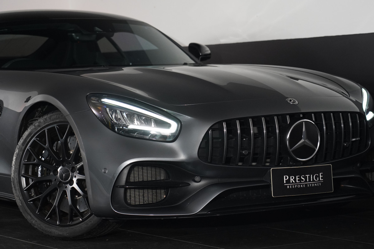 2021 Mercedes-Benz AMG GT Night Edition Coupe Image 2