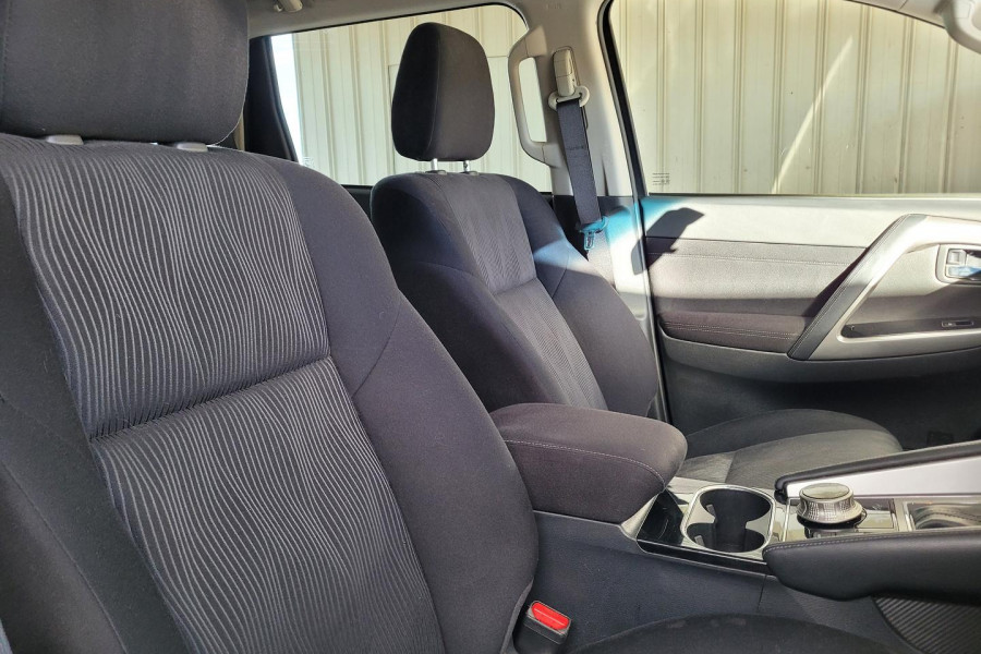 2021 Mitsubishi Pajero Sport QF GLX SUV Image 11