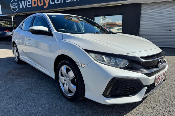 2018 Honda Civic 10th Gen VTi Hatch Image 5