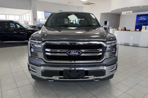 2024 Ford F-150  Lariat Dual Cab Image 2