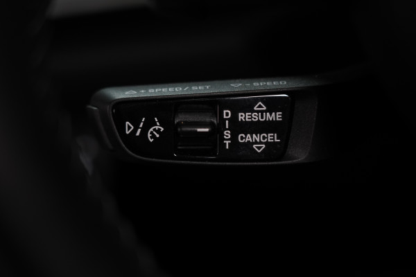 2020 Porsche 911 Carrera S Coupe Image 35