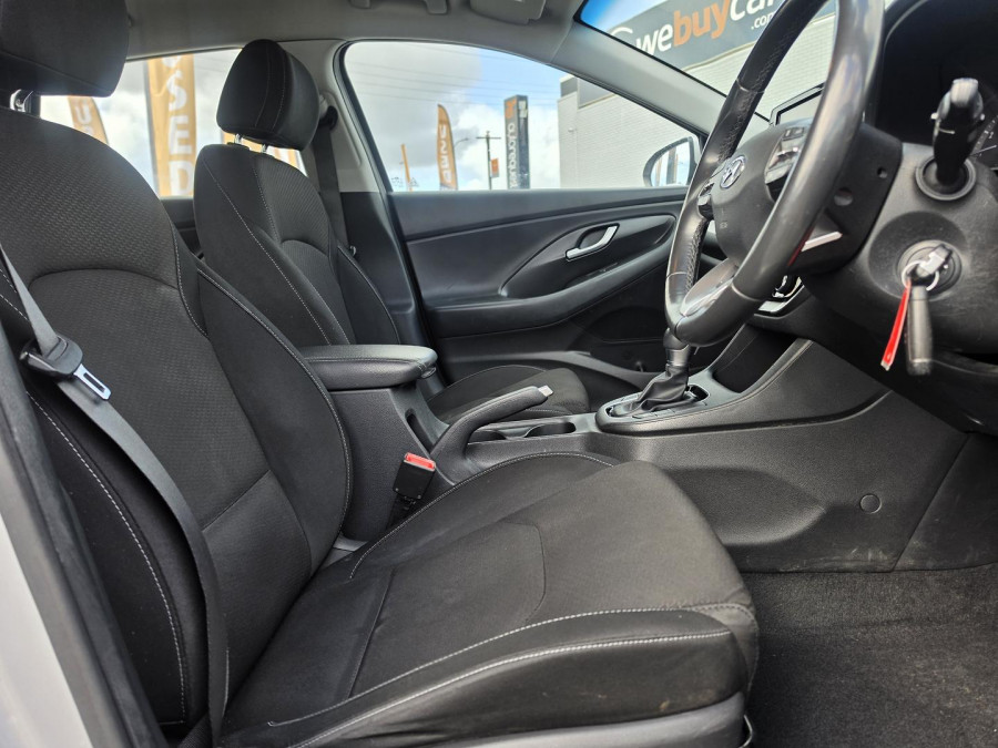 2018 Hyundai i30 PD Active Hatch Image 18