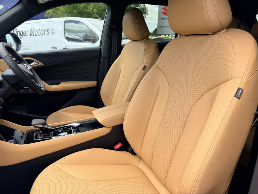 2026 MG HS Super Hybrid Essence SUV Image 10