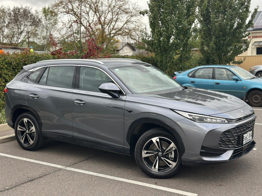 2025 MG HS AS33 Excite Hybrid+ SUV Image 1