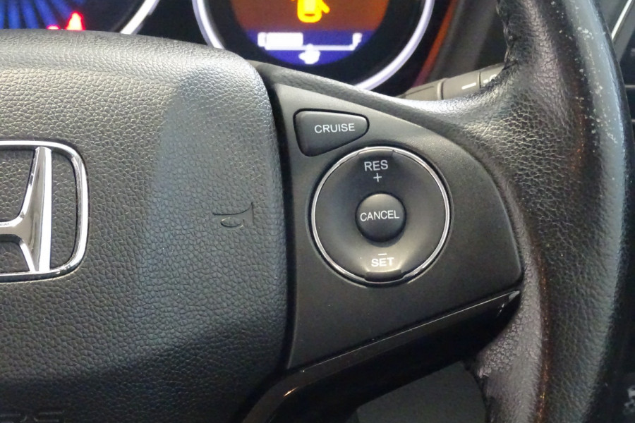 2015 Honda HR-V  VTi-S SUV Image 17