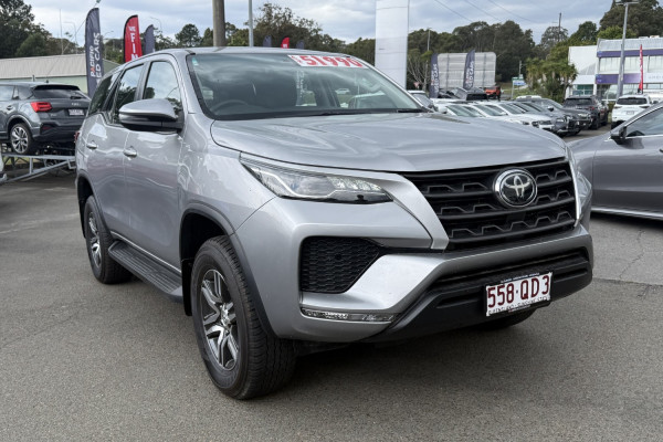 2024 Toyota Fortuner GUN156R GX SUV Image 3