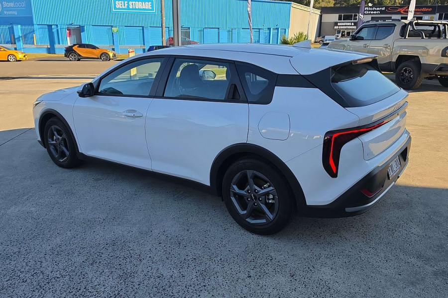2025 MY26 Kia K4 CL4m S Hatch Image 5