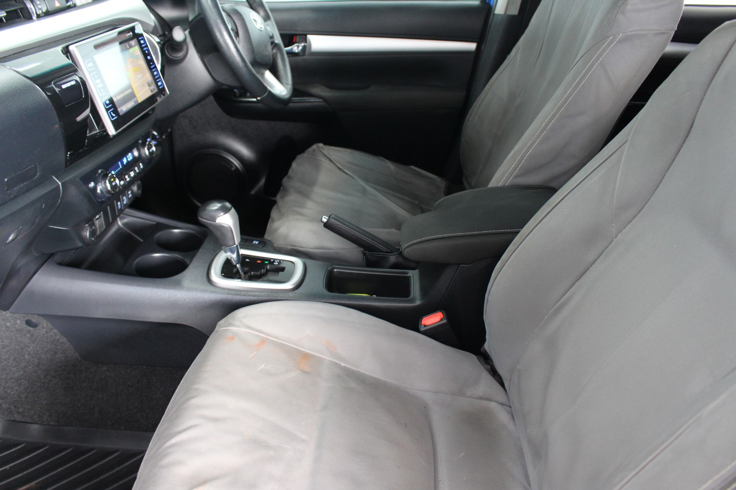 2015 MY16 Toyota HiLux SR5 4x4 Double-Cab Pick-Up Dual Cab Image 11