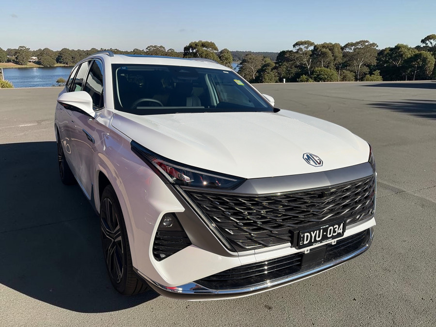 2025 MG QS IS31 Essence SUV Image 1