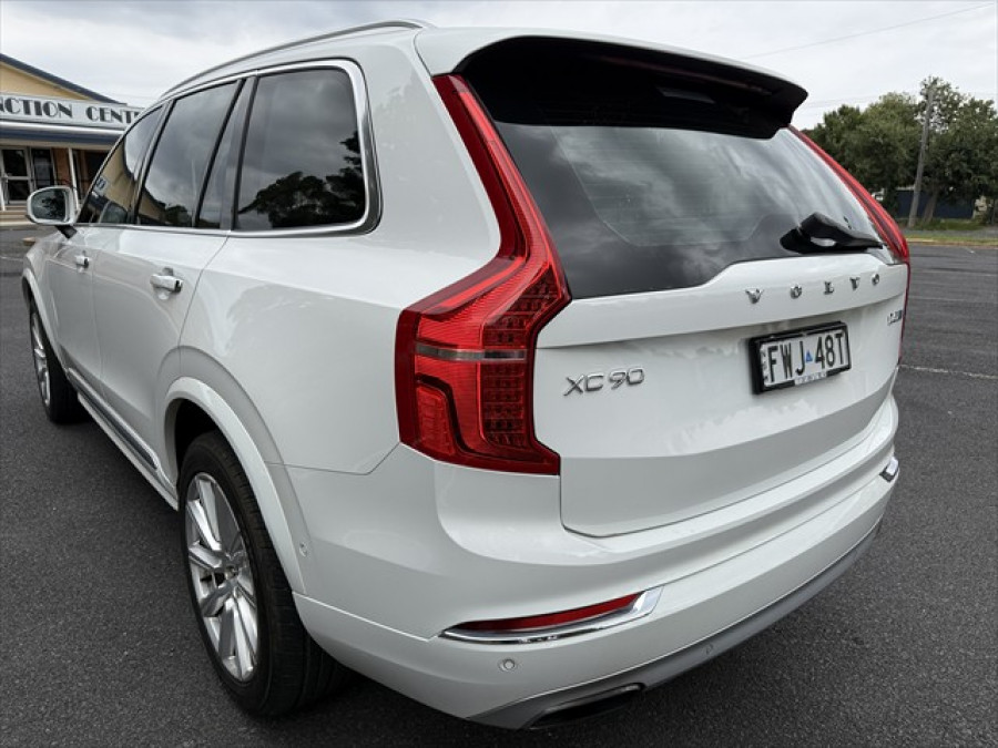 2017 Volvo XC90 L Series D5 Inscription SUV Image 5
