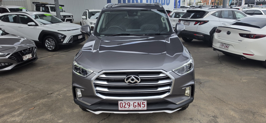 2022 LDV D90 SV9A Executive SUV Image 2