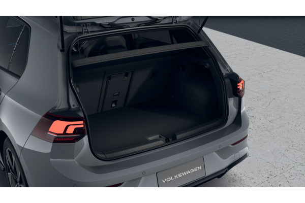 2026 Volkswagen Golf 8.5 110TSI R-Line Hatch Image 8