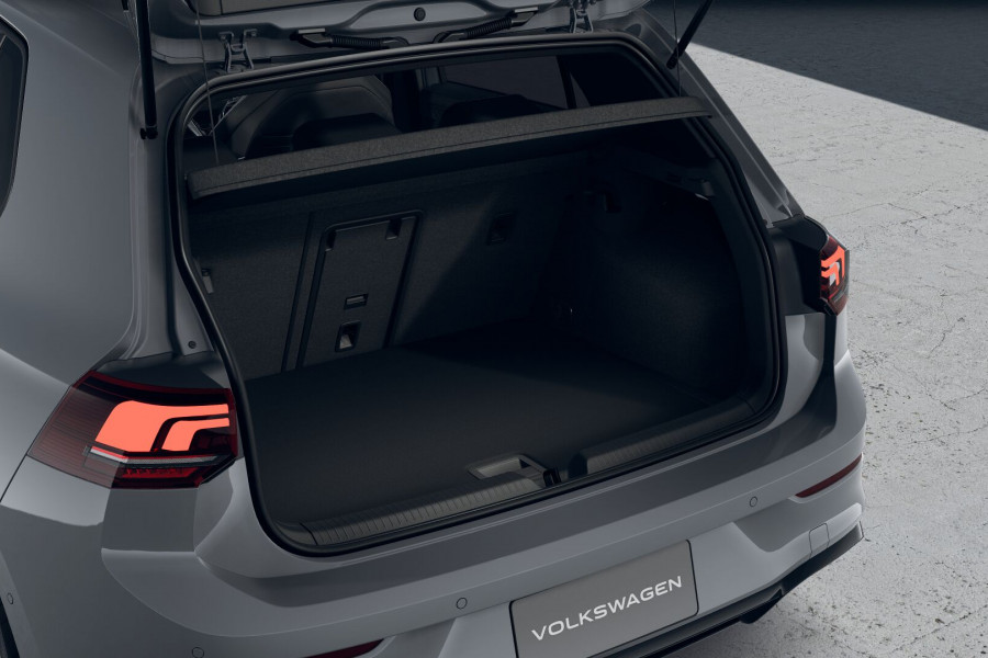 2026 Volkswagen Golf 8.5 110TSI R-Line Hatch