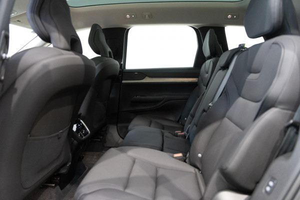 2025 Volvo EX90 No Series Plus Twin Motor SUV Image 5