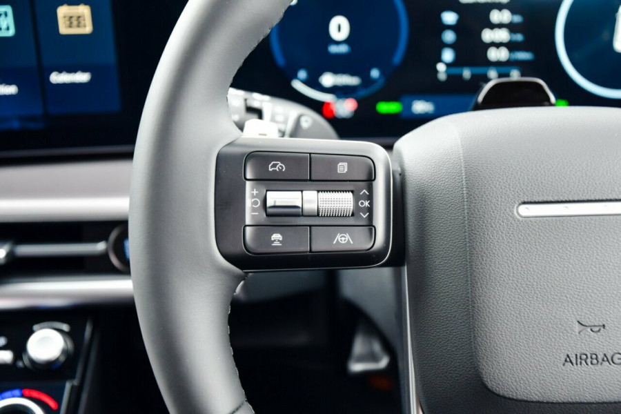 2025 Hyundai Santa Fe MX5.V1 Hybrid SUV Image 13