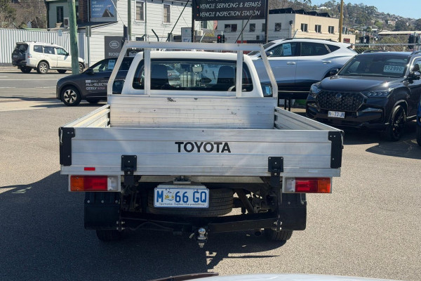 2023 Toyota HiLux TGN121R WorkMate Cab Chassis Image 5