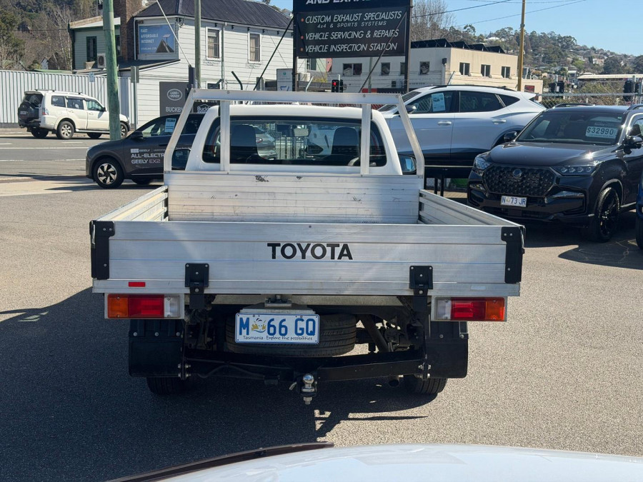 2023 Toyota HiLux TGN121R WorkMate Cab Chassis Image 5