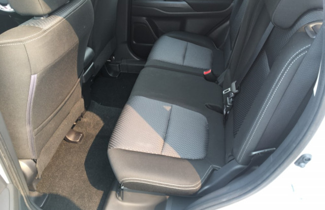 2017 Mitsubishi Outlander ZL ES Suv