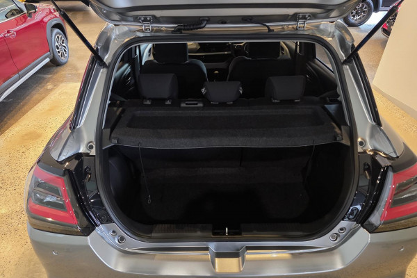 2026 Suzuki Swift UZ Hybrid Hatch Image 7