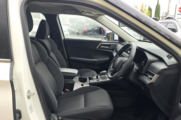 2023 Mitsubishi Outlander ZM ES SUV Image 13