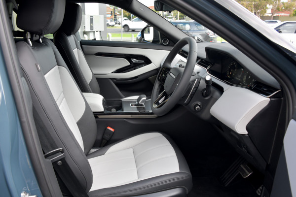 2026 Land Rover Range Rover Evoque L551 P250 Dynamic SE SUV image 25